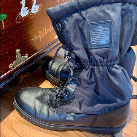 Coach Excellent Condition Black Leather/Nylon Boots - Picture 9 of 10